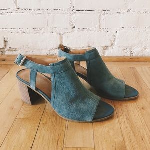 EUC Franco Sarto Peep Toe Blue Suede Block Heels